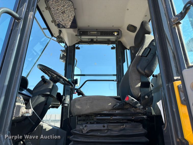 image for item YA3355 2023 Komatsu WA320-8 wheel loader