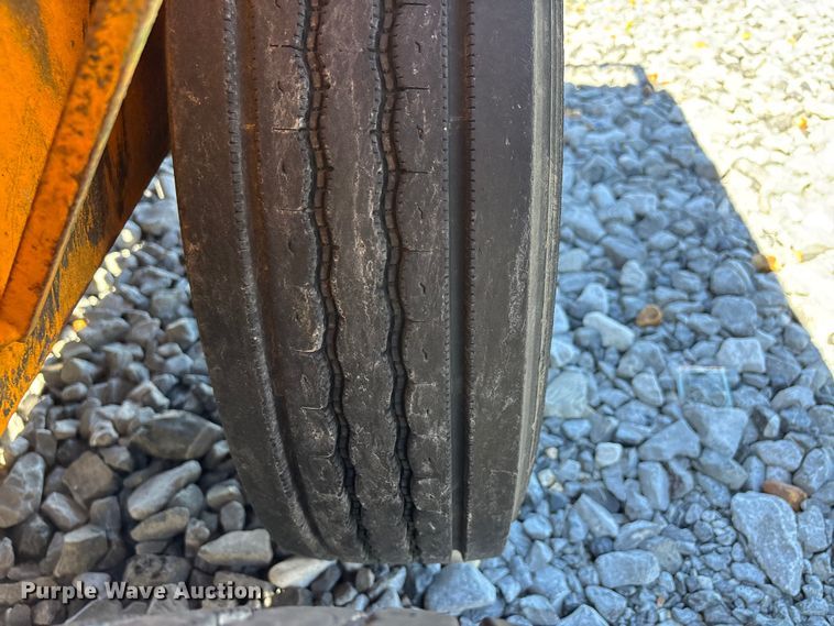 image for item YA3426 2020 Lucon 5T142BW-HDD equipment trailer