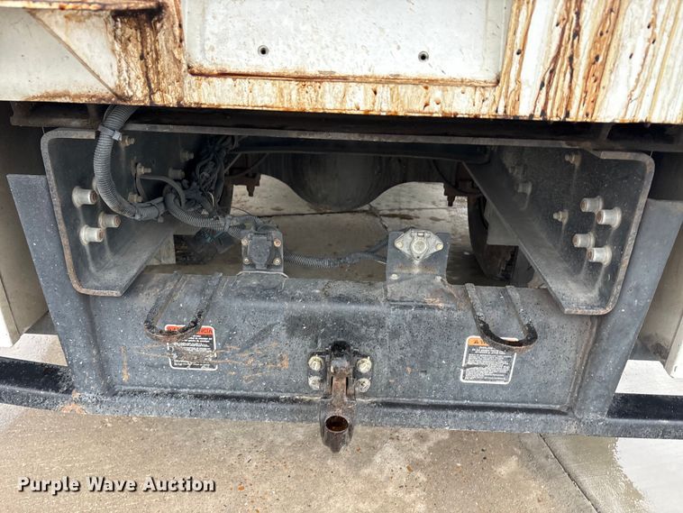 image for item YA3432 2015 Ford F750 Super Duty forestry bucket truck