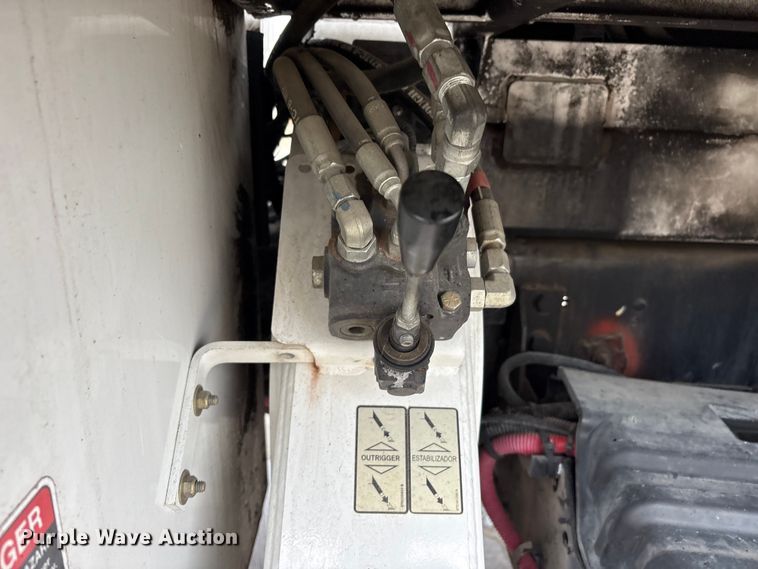 image for item YA3432 2015 Ford F750 Super Duty forestry bucket truck