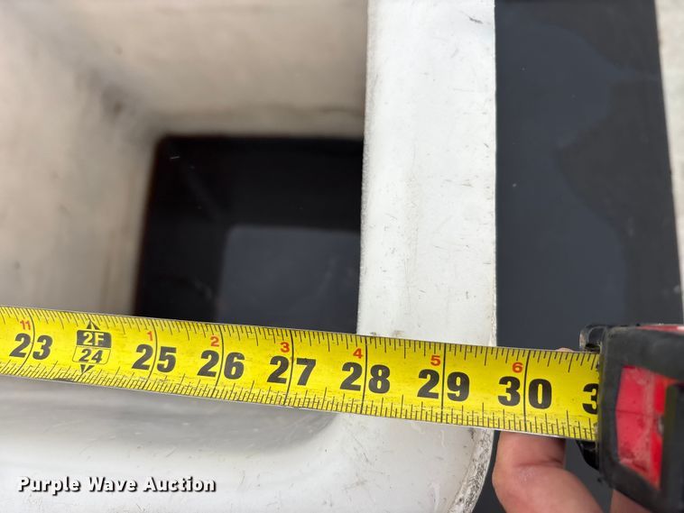 image for item YA3432 2015 Ford F750 Super Duty forestry bucket truck
