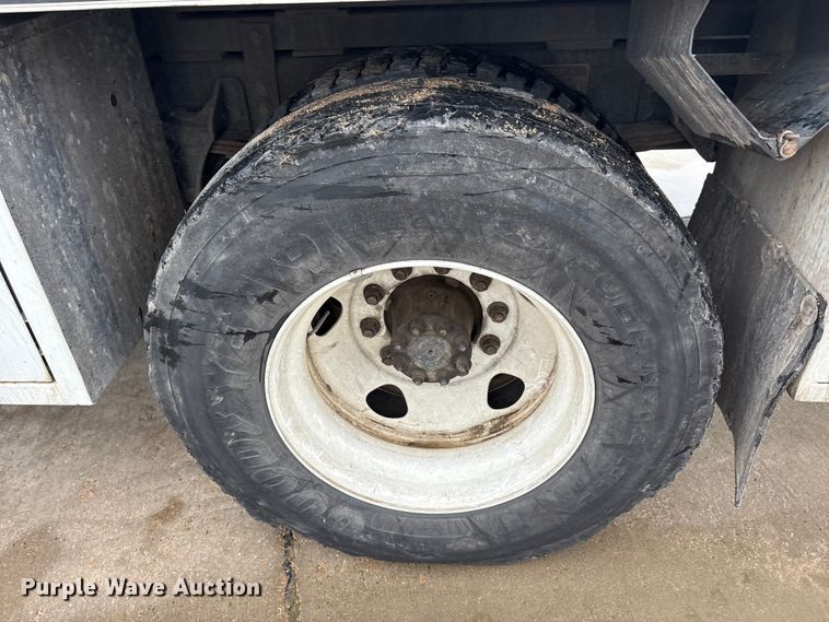 image for item YA3432 2015 Ford F750 Super Duty forestry bucket truck