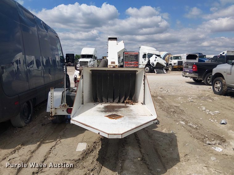 image for item YA3435 Altec WC-126 wood chipper