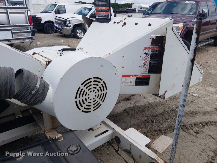 image for item YA3435 Altec WC-126 wood chipper