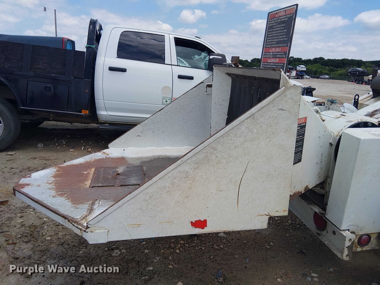 image for item YA3436 2009 Altec WC-126 wood chipper