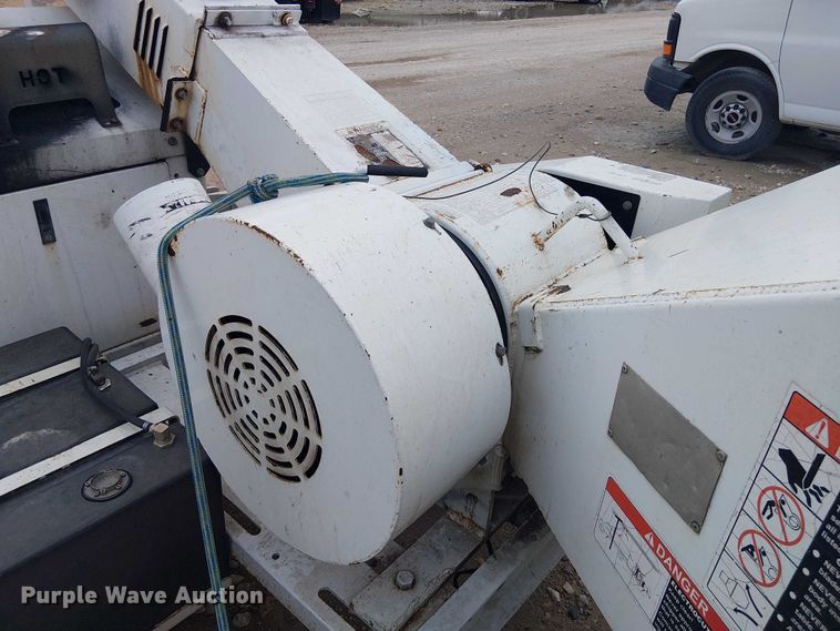 image for item YA3436 2009 Altec WC-126 wood chipper
