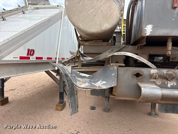 image for item YA3451 2013 Peerless CH-44-2A double pump cement trailer