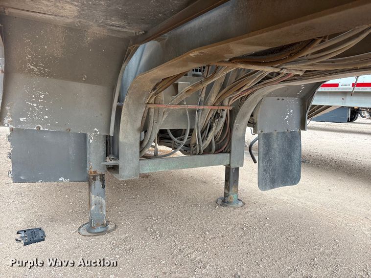 image for item YA3451 2013 Peerless CH-44-2A double pump cement trailer