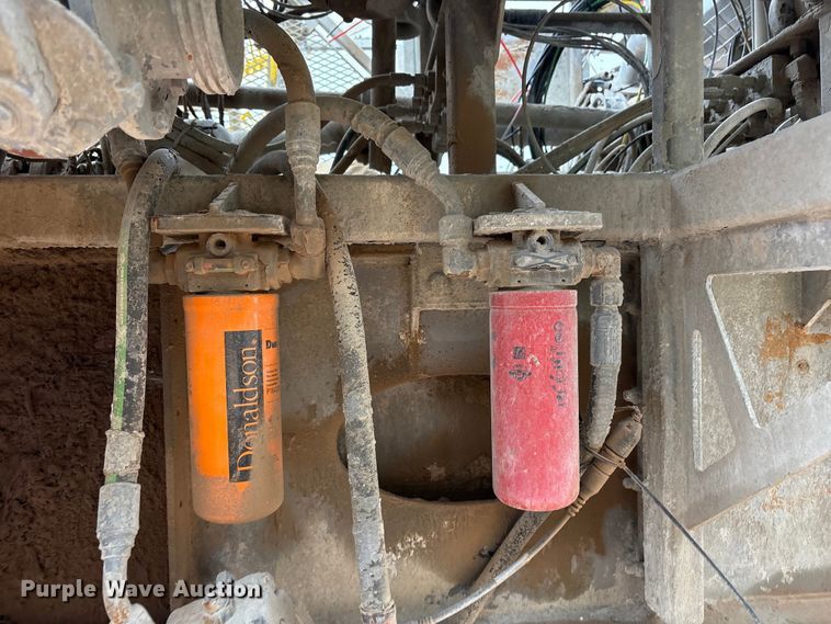 image for item YA3451 2013 Peerless CH-44-2A double pump cement trailer