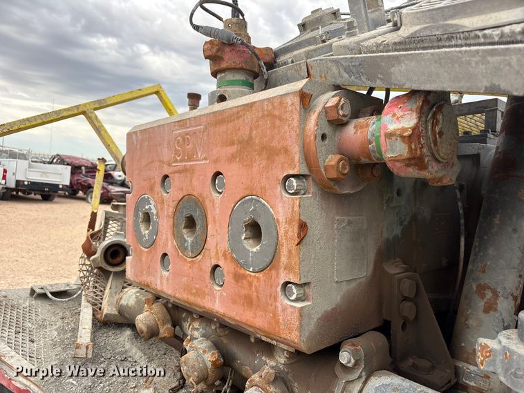 image for item YA3451 2013 Peerless CH-44-2A double pump cement trailer