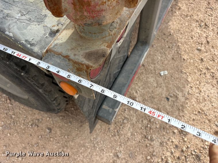 image for item YA3451 2013 Peerless CH-44-2A double pump cement trailer