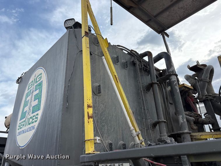 image for item YA3451 2013 Peerless CH-44-2A double pump cement trailer