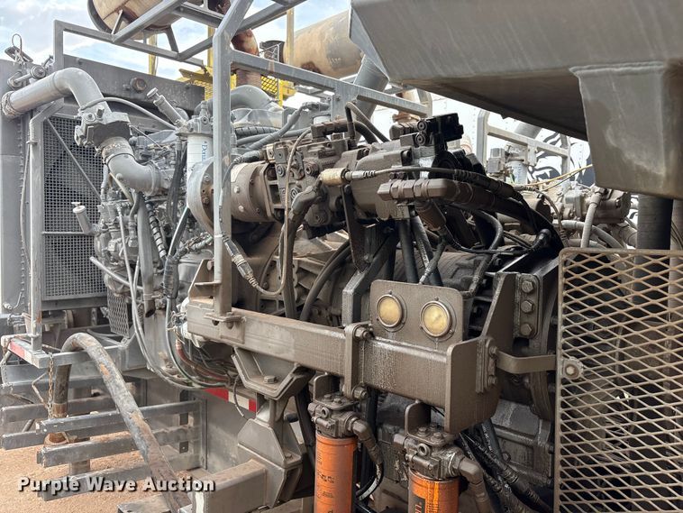 image for item YA3451 2013 Peerless CH-44-2A double pump cement trailer