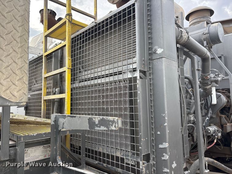 image for item YA3451 2013 Peerless CH-44-2A double pump cement trailer