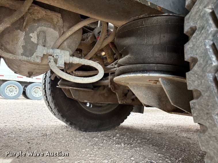 image for item YA3451 2013 Peerless CH-44-2A double pump cement trailer