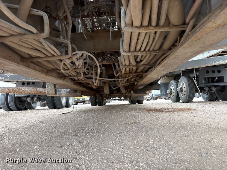 image for item YA3451 2013 Peerless CH-44-2A double pump cement trailer