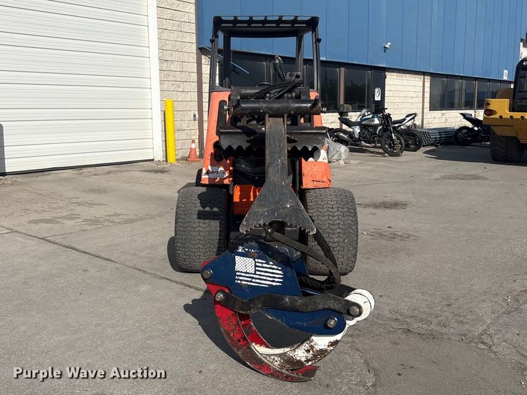 image for item YA3496 2020 Cast Loader 28T compact wheel loader