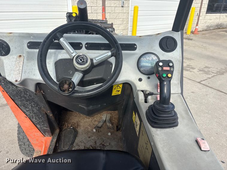 image for item YA3496 2020 Cast Loader 28T compact wheel loader