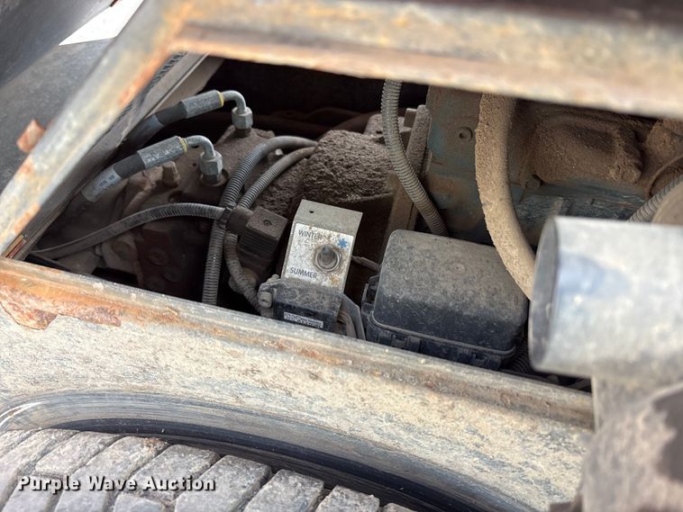 image for item YA3496 2020 Cast Loader 28T compact wheel loader