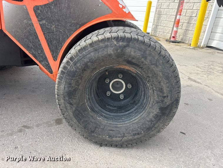 image for item YA3496 2020 Cast Loader 28T compact wheel loader