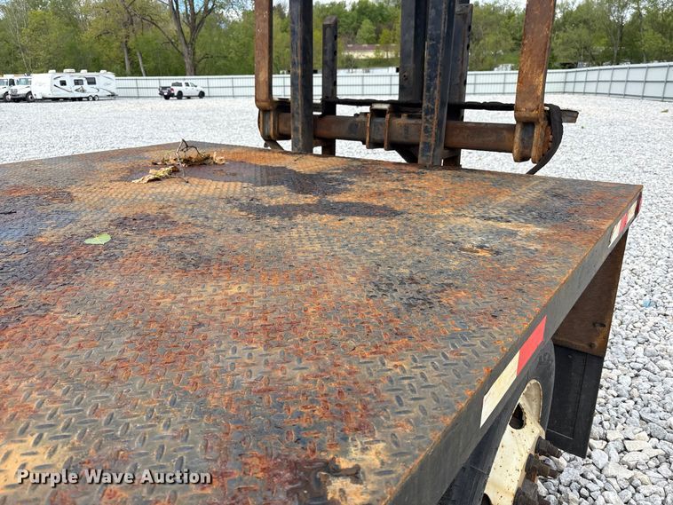image for item YA3512 2006 Sterling L9500 crane truck