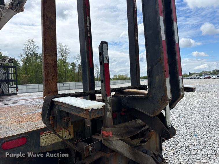 image for item YA3512 2006 Sterling L9500 crane truck