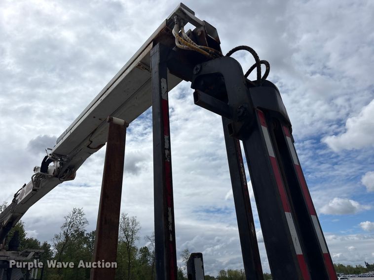 image for item YA3512 2006 Sterling L9500 crane truck