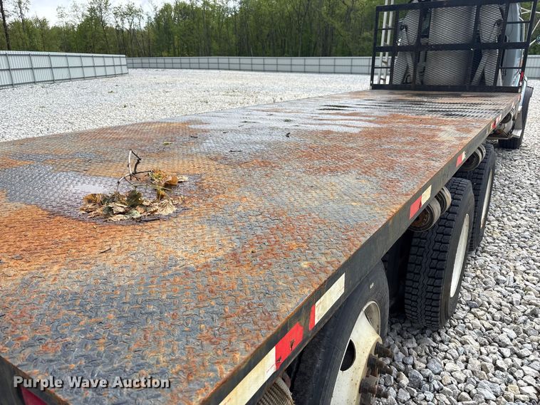 image for item YA3512 2006 Sterling L9500 crane truck