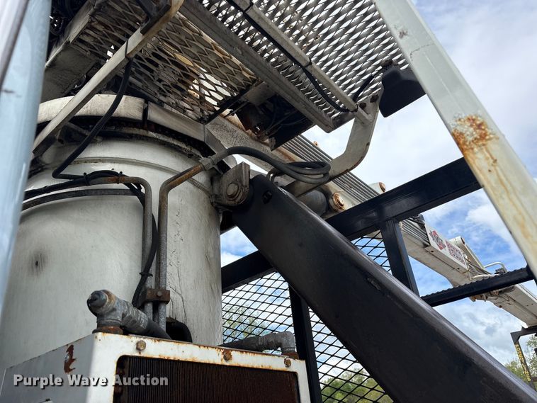 image for item YA3512 2006 Sterling L9500 crane truck