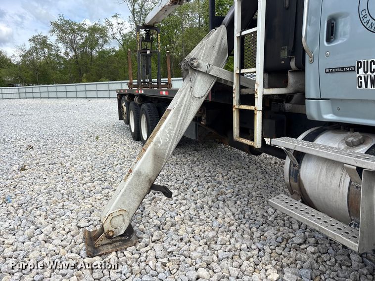 image for item YA3512 2006 Sterling L9500 crane truck