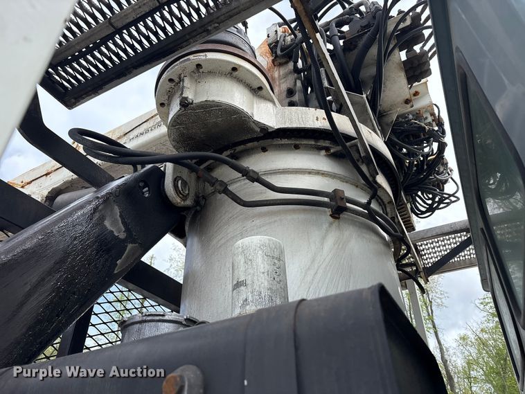 image for item YA3512 2006 Sterling L9500 crane truck
