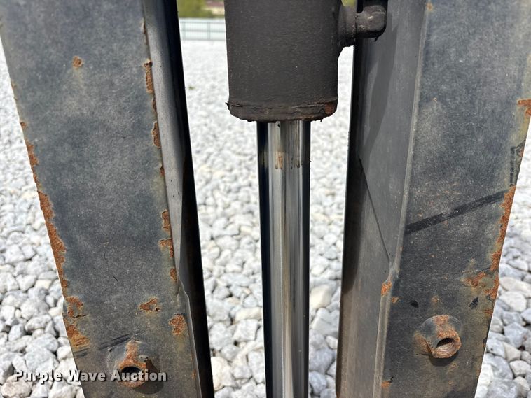 image for item YA3512 2006 Sterling L9500 crane truck