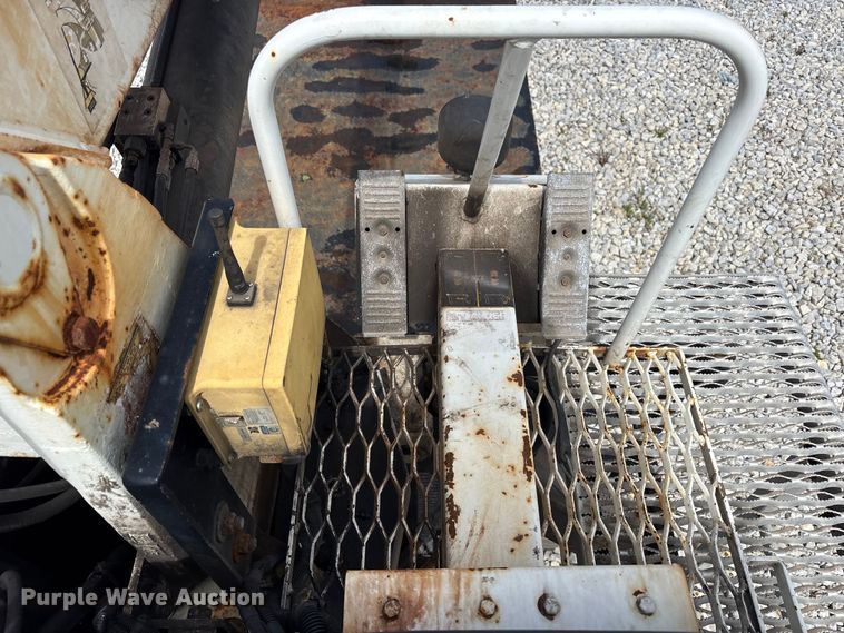 image for item YA3512 2006 Sterling L9500 crane truck