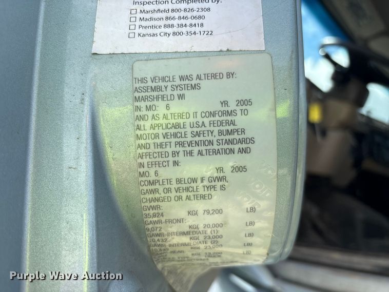 image for item YA3512 2006 Sterling L9500 crane truck