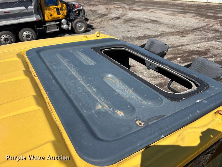 image for item YA3517 2014 Komatsu PC138US LC-10 excavator
