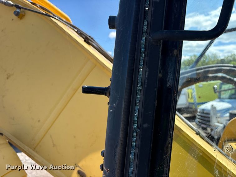 image for item YA3517 2014 Komatsu PC138US LC-10 excavator