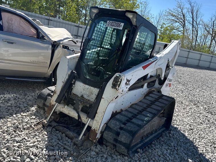 image for item YA3518 2020 Bobcat T740 tracked skid steer loader