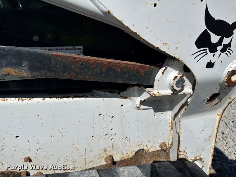 image for item YA3518 2020 Bobcat T740 tracked skid steer loader
