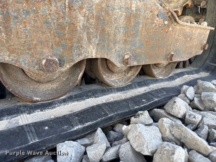 image for item YA3518 2020 Bobcat T740 tracked skid steer loader