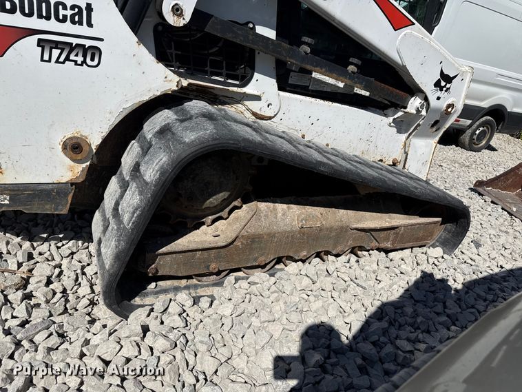 image for item YA3518 2020 Bobcat T740 tracked skid steer loader