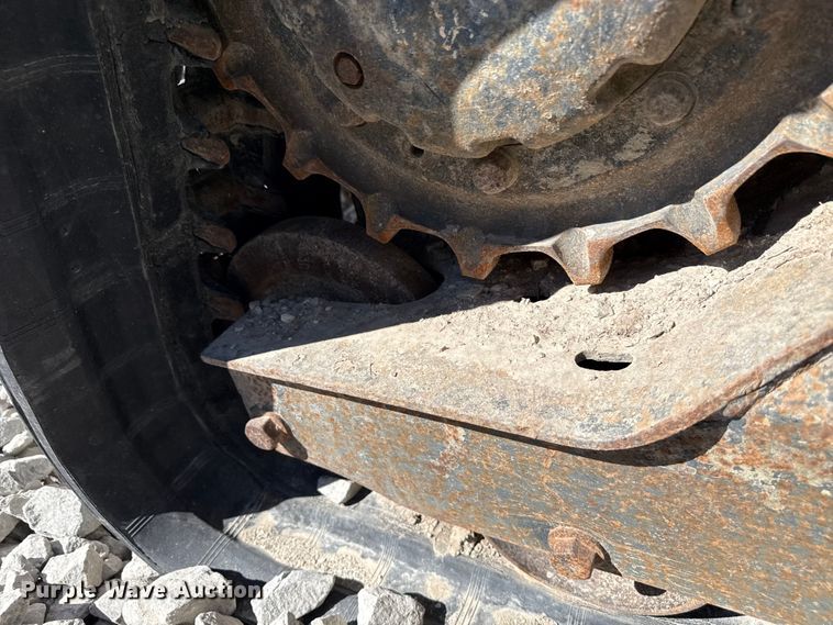 image for item YA3518 2020 Bobcat T740 tracked skid steer loader