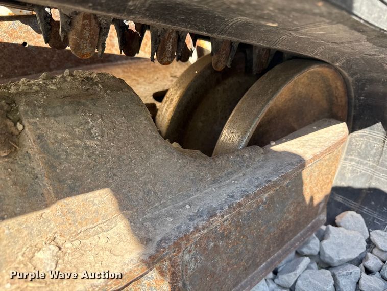 image for item YA3518 2020 Bobcat T740 tracked skid steer loader