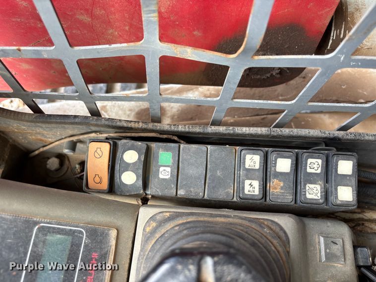 image for item YA3519 2014 Takeuchi TL10 tracked skid steer loader