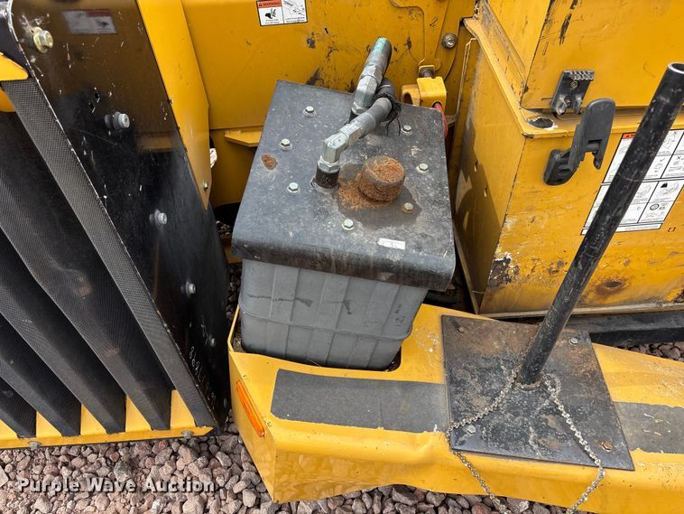 image for item YA3520 2015 Vermeer BC1500 wood chipper