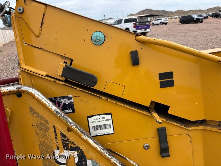 image for item YA3520 2015 Vermeer BC1500 wood chipper