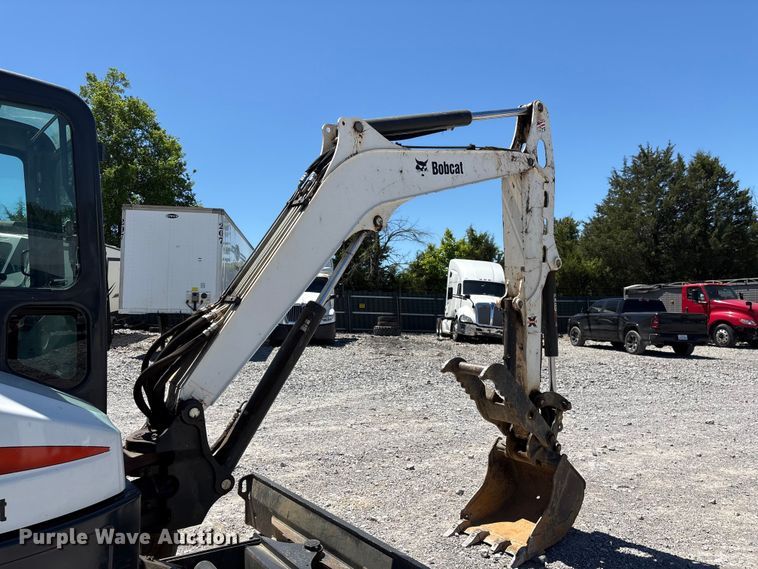 image for item YA3526 2018 Bobcat E50 mini excavator