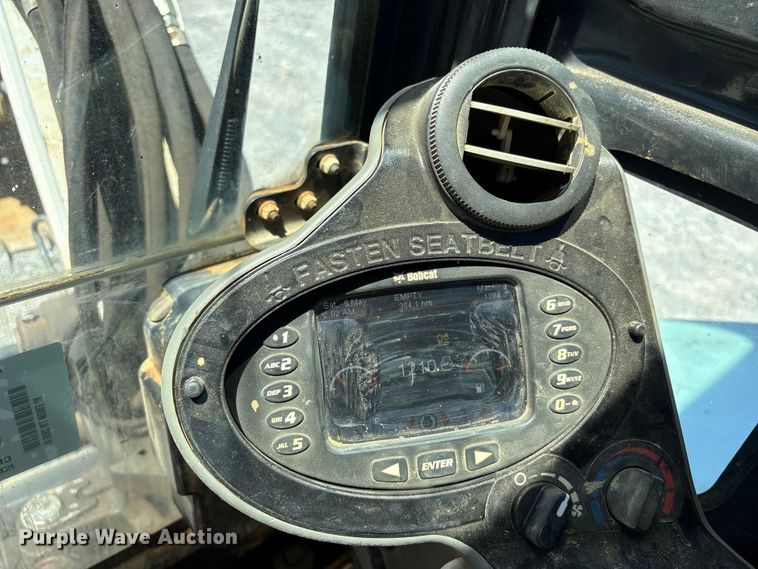 image for item YA3526 2018 Bobcat E50 mini excavator