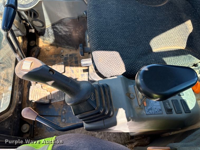 image for item YA3526 2018 Bobcat E50 mini excavator