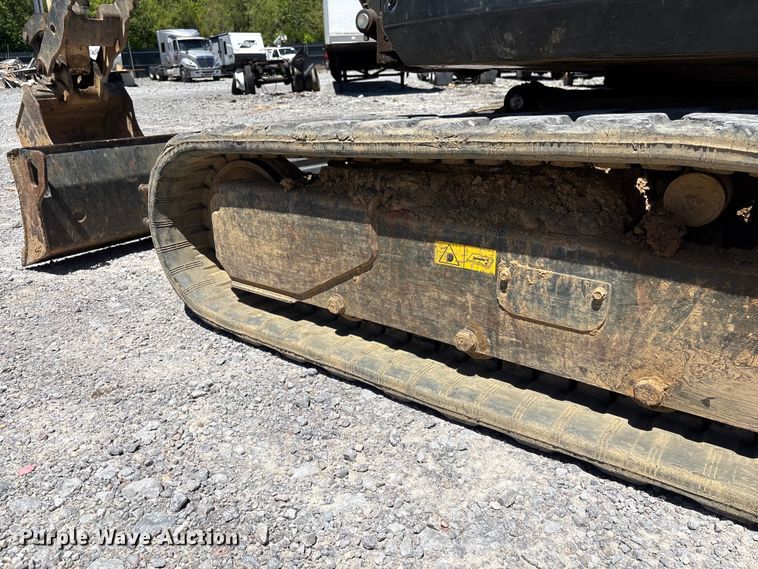 image for item YA3526 2018 Bobcat E50 mini excavator
