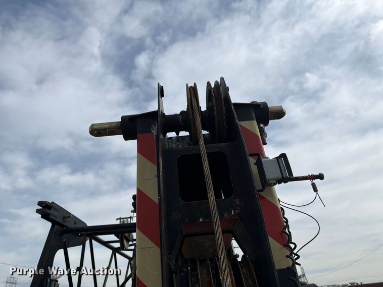 image for item YA3552 2012 Link-Belt RTC8030 crane